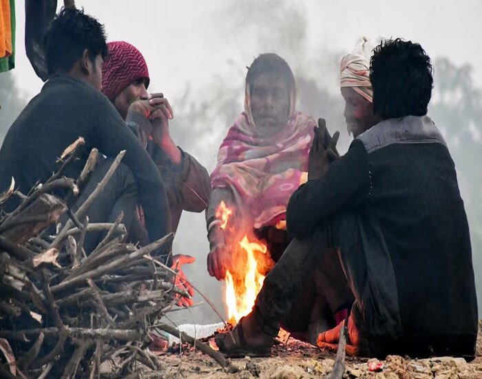 झारखंड में कड़ाके की ठंड, मैक्लूस्कीगंज का पारा 1 डिग्री के करीब पहुंचा.