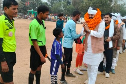 'मेक इन इंडिया' को लेकर कांग्रेस का केंद्र पर बड़ा हमला, कहा- विदेशी ब्रांडों को मिली तरजीह