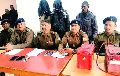 पुलिस ने चोरी के मामले का किया उद्भेदन, दो आरोपी गिरफ्तार