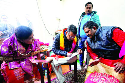 केजरीवाल ने मरघट वाले हनुमान मंदिर से किया पुजारी-ग्रंथी सम्मान योजना का शुभारंभ