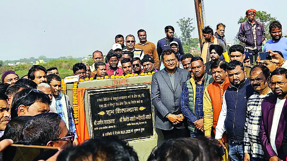 लोकसभा क्षेत्र वासियों की समस्याओं के निवारण की दिशा में जारी है हमारा प्रयास : मनीष जायसवाल