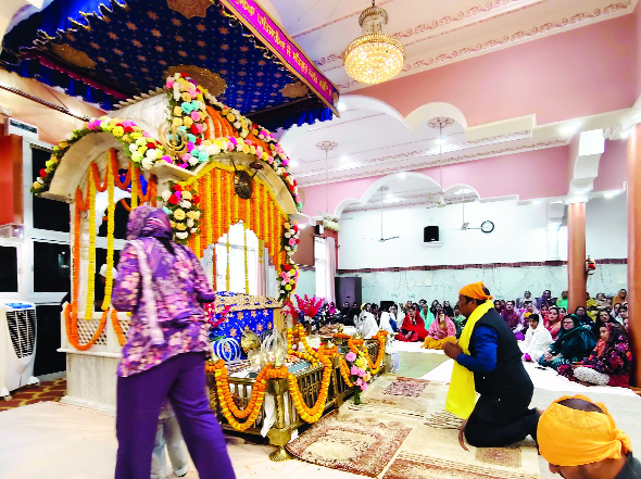 गुरु गोविंद सिंह जी के आदर्श हमें शांति, समृद्धि और भाईचारे की राह दिखाते हैं : प्रदीप प्रसाद