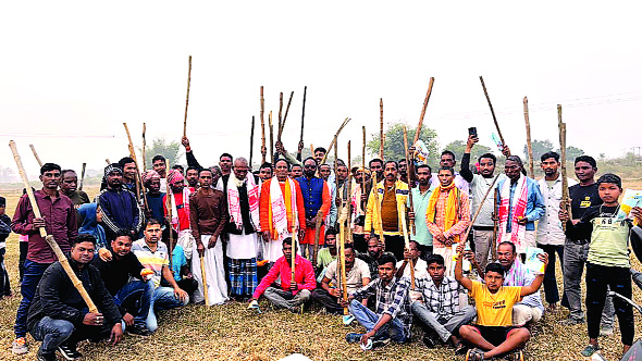 तिरुलडीह में पारंपरिक फोदी खेल का हुआ आयोजन, दर्जनों खिलाड़ी हुए पुरस्कृत