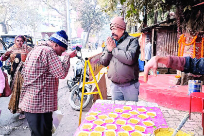 सड़क सुरक्षा जागरूकता कार्यक्रम के तहत प्रभात फेरी का हुआ आयोजन