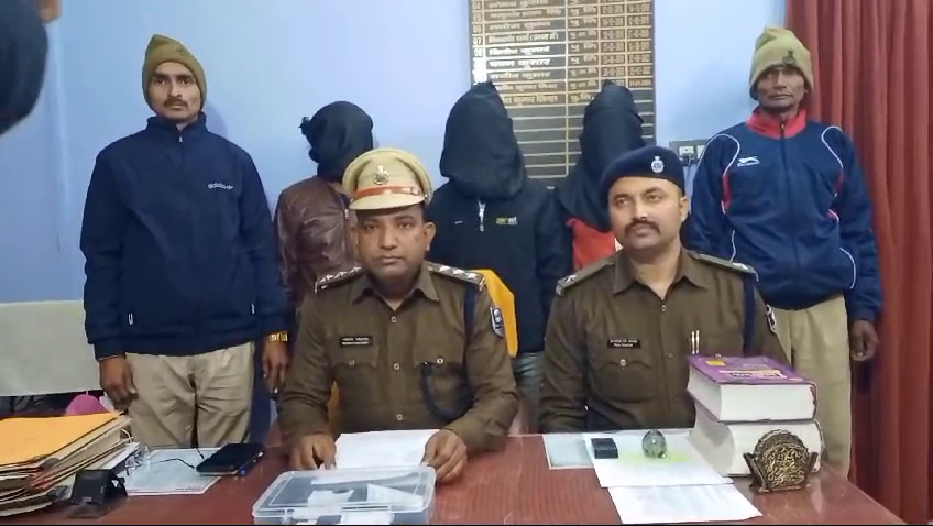 नवादा में साइबर अपराधियों का बड़ा खुलासा, पुलिस ने 5 अपराधी को किया गिरफ्तार